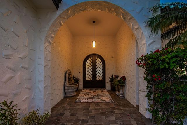 605 55TH AVENUE, St Pete Beach, FL 33706