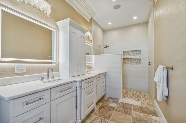 605 55TH AVENUE, St Pete Beach, FL 33706