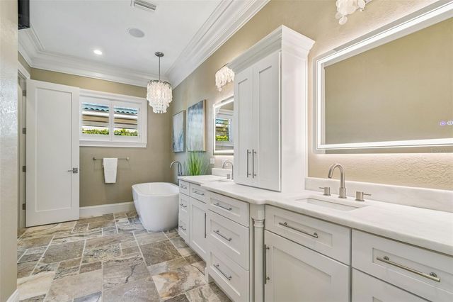 605 55TH AVENUE, St Pete Beach, FL 33706