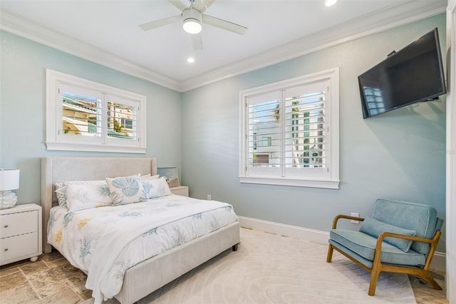 605 55TH AVENUE, St Pete Beach, FL 33706