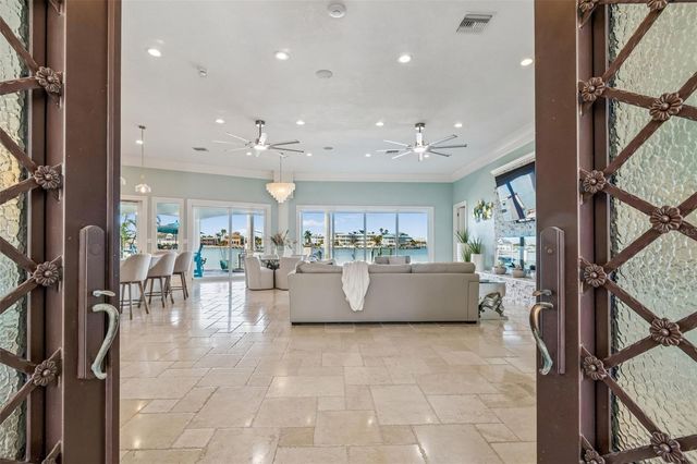 605 55TH AVENUE, St Pete Beach, FL 33706