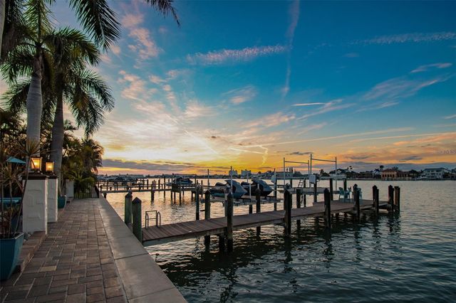 605 55TH AVENUE, St Pete Beach, FL 33706