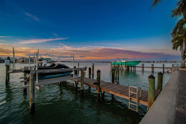 605 55TH AVENUE, St Pete Beach, FL 33706