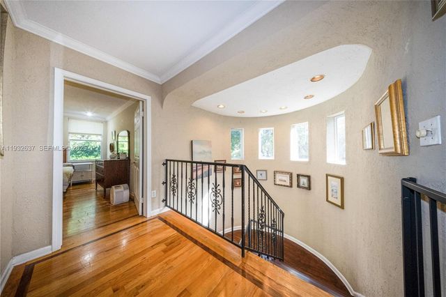 10900 SW 90th Ave, Miami, FL 33176