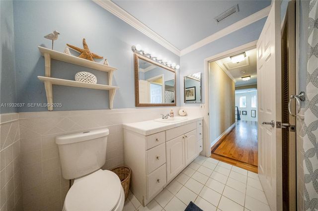 10900 SW 90th Ave, Miami, FL 33176