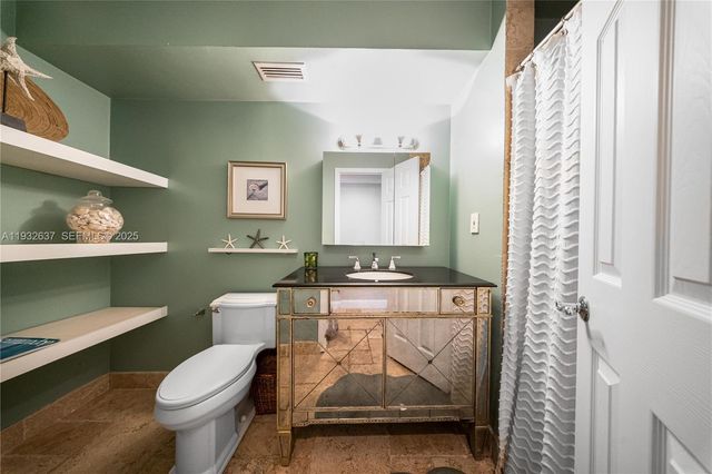 10900 SW 90th Ave, Miami, FL 33176