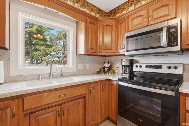 8131 N 200 E Road, Decatur, IN 46733