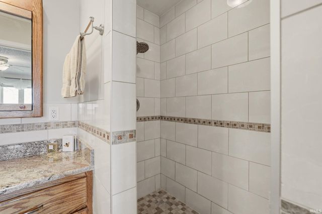8131 N 200 E Road, Decatur, IN 46733
