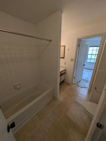 199 AFTON SQUARE 208, Altamonte Springs, FL 32714