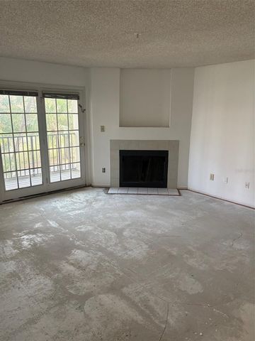 199 AFTON SQUARE 208, Altamonte Springs, FL 32714