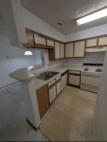 199 AFTON SQUARE 208, Altamonte Springs, FL 32714