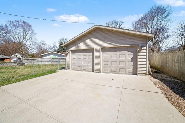 3710 Moorland Drive, Midland, MI 48640