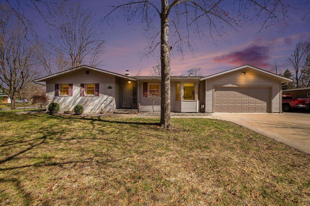 3710 Moorland Drive, Midland, MI 48640