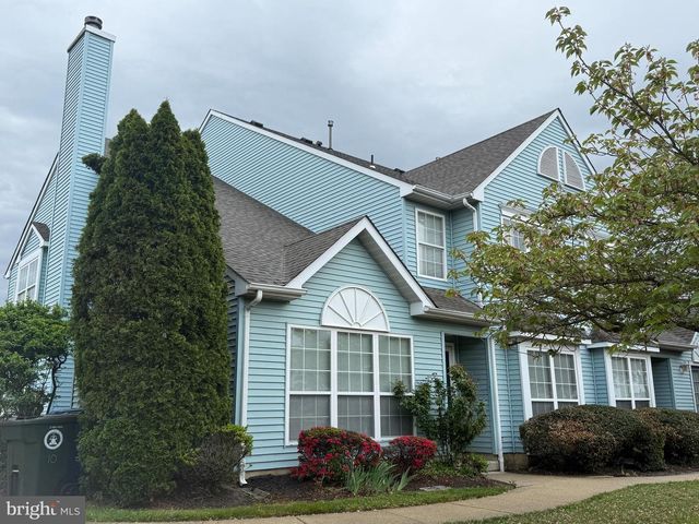 10 HARVEST DR, West Deptford, NJ 08086