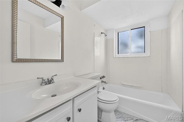 7923 Royal Arms Court 2, St Louis, MO 63123