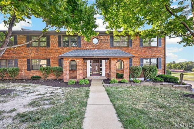 7923 Royal Arms Court 2, St Louis, MO 63123