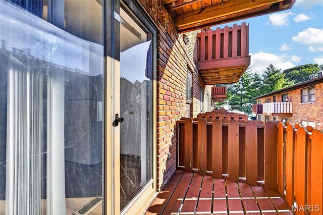 7923 Royal Arms Court 2, St Louis, MO 63123