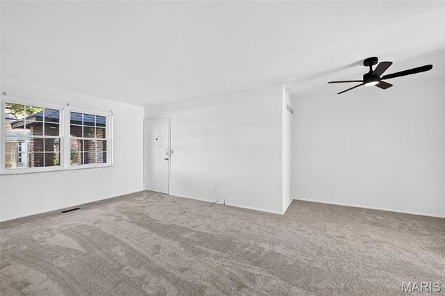 7923 Royal Arms Court 2, St Louis, MO 63123