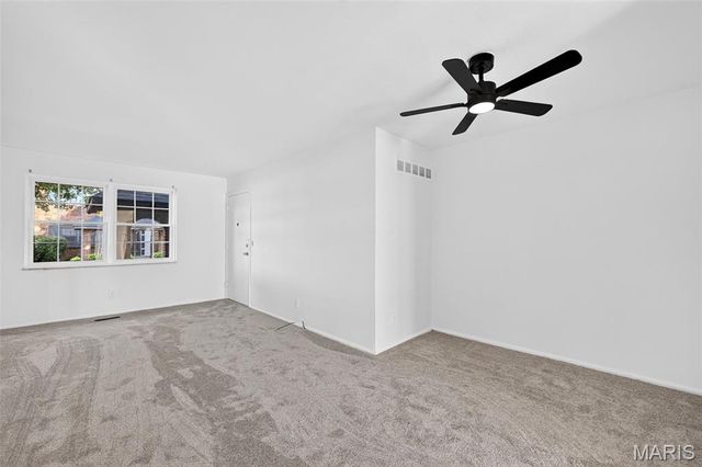 7923 Royal Arms Court 2, St Louis, MO 63123