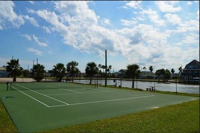 4223 Liberty Drive, Galveston, TX 77554