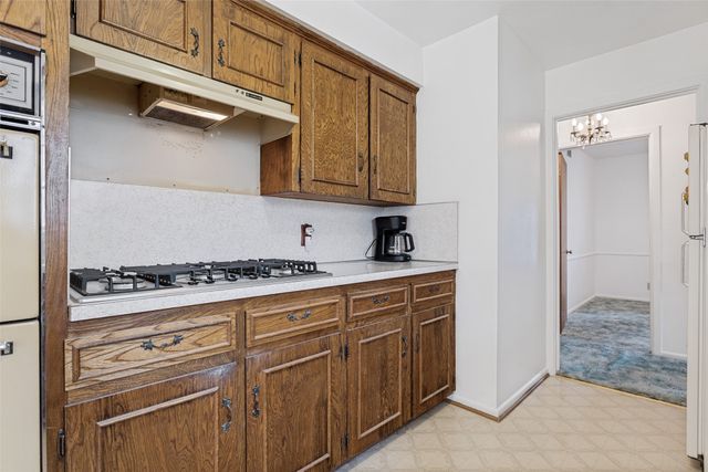422 W Daugherty Drive, Garland, TX 75041
