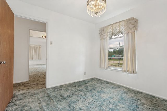 422 W Daugherty Drive, Garland, TX 75041