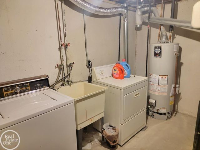 17118 Kingsbrooke Drive, Clinton Twp, MI 48038