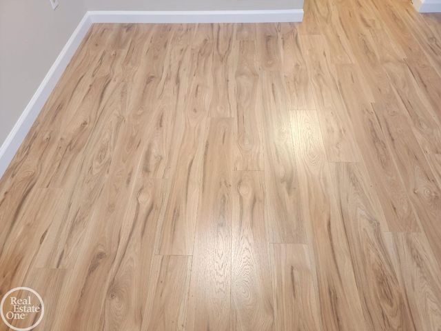 17118 Kingsbrooke Drive, Clinton Twp, MI 48038