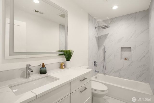 33214 33rd Avenue SW, Federal Way, WA 98023