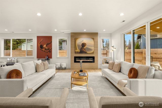 33214 33rd Avenue SW, Federal Way, WA 98023