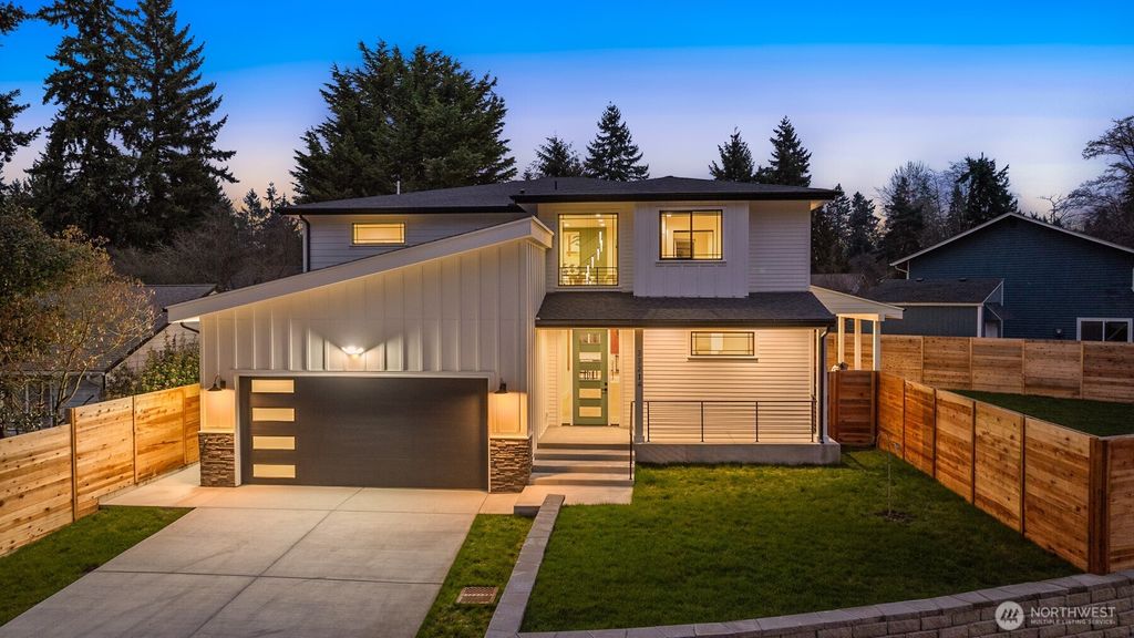 33214 33rd Avenue SW, Federal Way, WA 98023