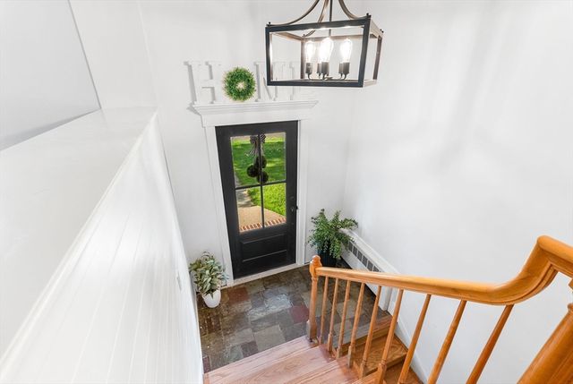 29 Devon Rd, Norwood, MA 02062