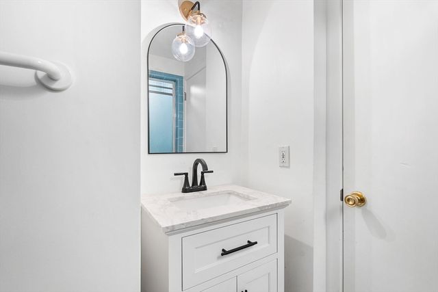 29 Devon Rd, Norwood, MA 02062