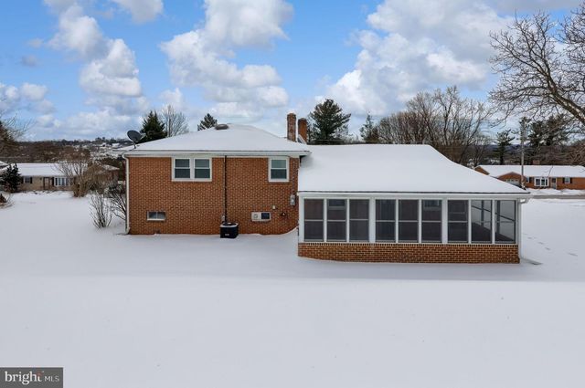 29 MERRIN RD, York, PA 17402
