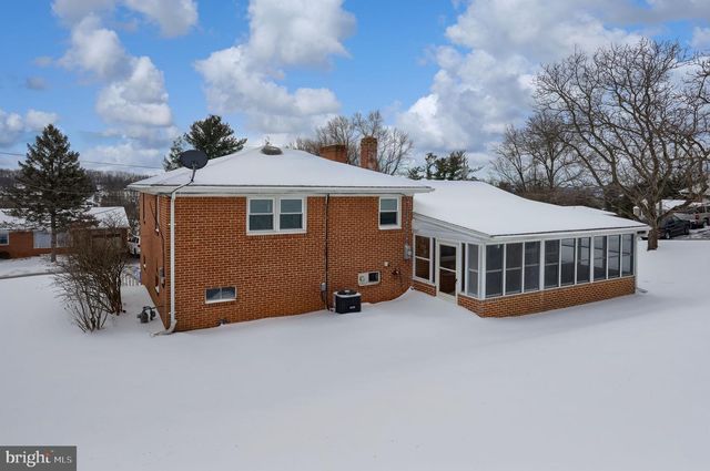 29 MERRIN RD, York, PA 17402