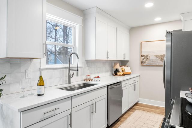 106 Glebe Road, Summerville, SC 29485