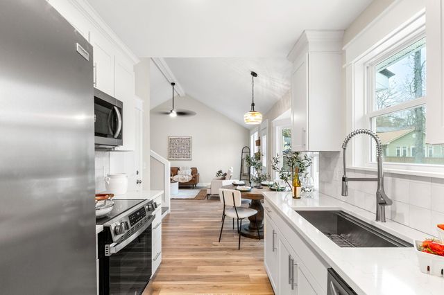 106 Glebe Road, Summerville, SC 29485