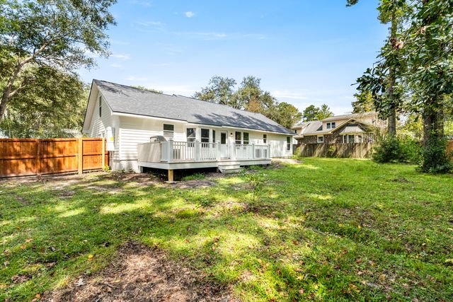106 Glebe Road, Summerville, SC 29485