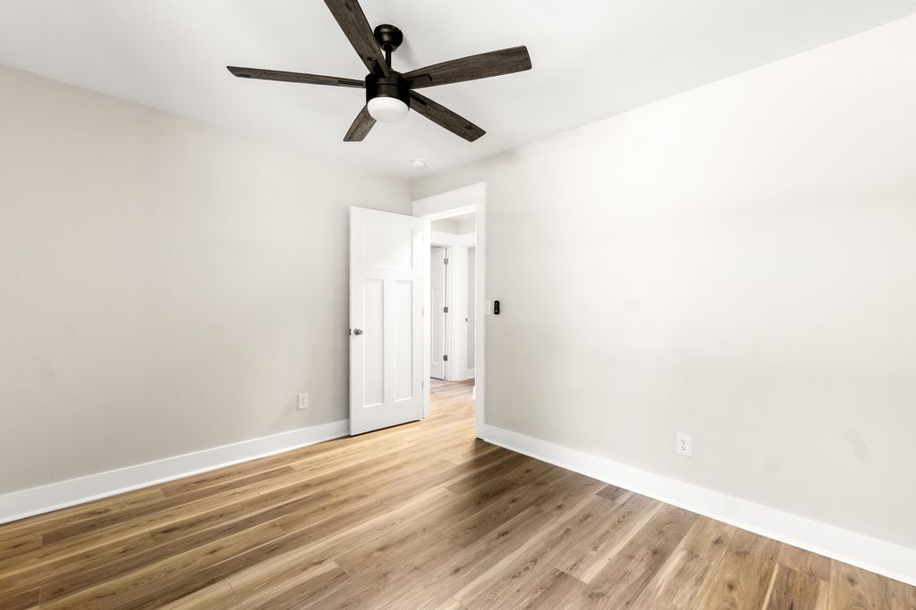 Image 29 of property listing at 106 Glebe Road, Summerville, SC 29485