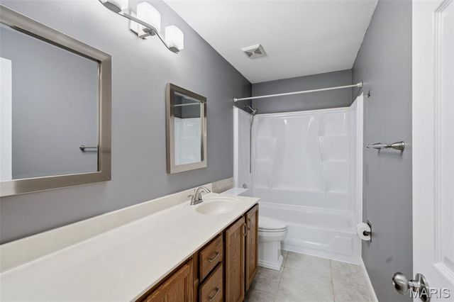 305 Oak Top Court, Ballwin, MO 63021