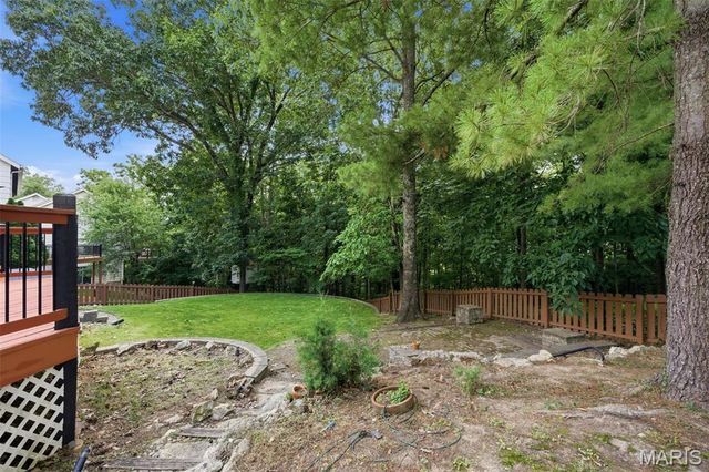 305 Oak Top Court, Ballwin, MO 63021
