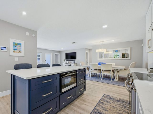 2020 NE 26th Street, Lighthouse Point, FL 33064