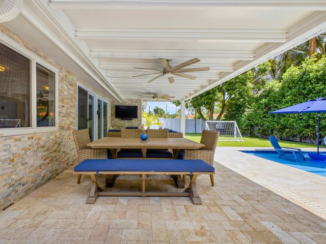 2020 NE 26th Street, Lighthouse Point, FL 33064