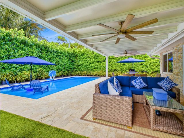 2020 NE 26th Street, Lighthouse Point, FL 33064