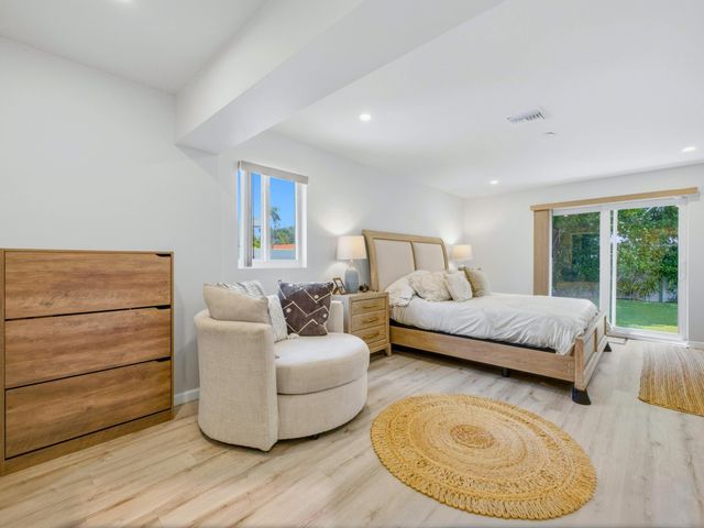 2020 NE 26th Street, Lighthouse Point, FL 33064