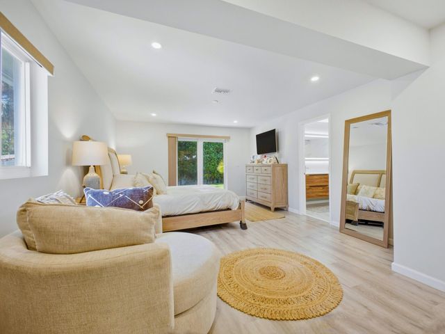 2020 NE 26th Street, Lighthouse Point, FL 33064