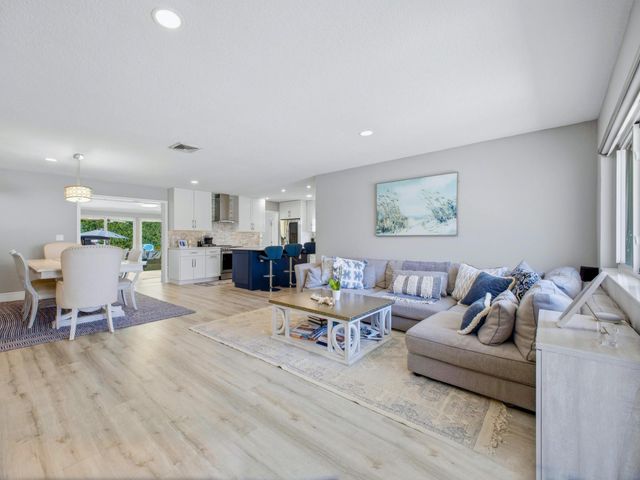 2020 NE 26th Street, Lighthouse Point, FL 33064