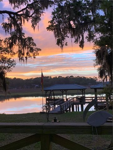 1014 NE Sea Way, Townsend, GA 31331