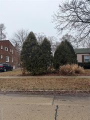 Lot #34 E Madge, Hazel Park, MI 48030