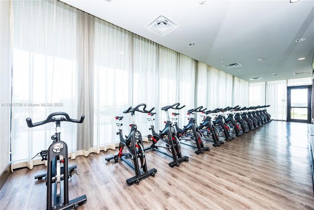 5252 NW 85th Ave 1910, Doral, FL 33166